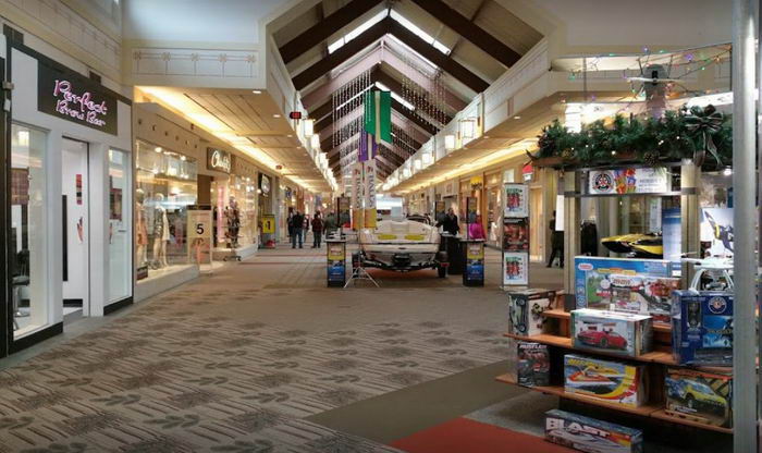 The Lakes Mall - Photo From Mall Website